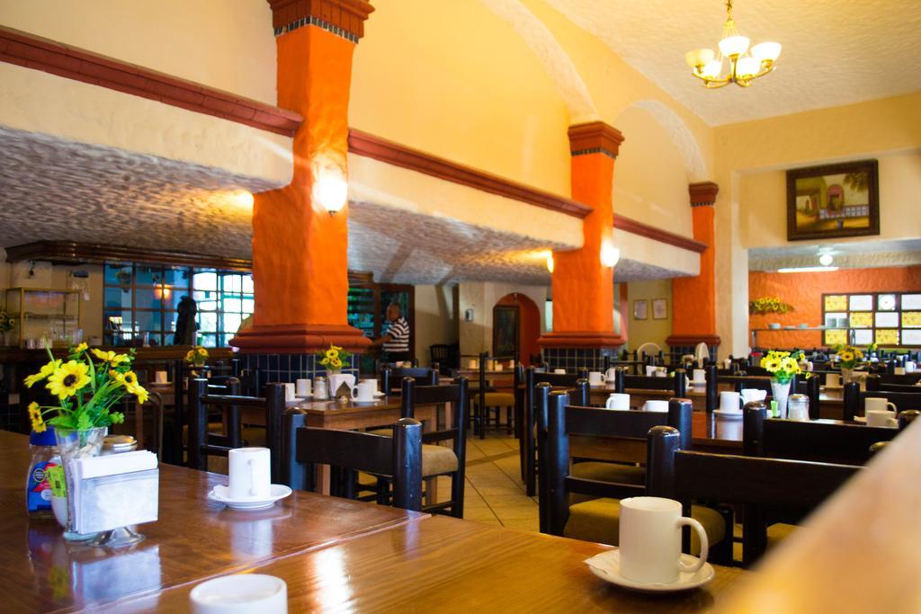 Hotel Villa Cahita Los Mochis Extérieur photo