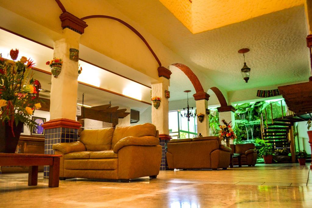 Hotel Villa Cahita Los Mochis Extérieur photo