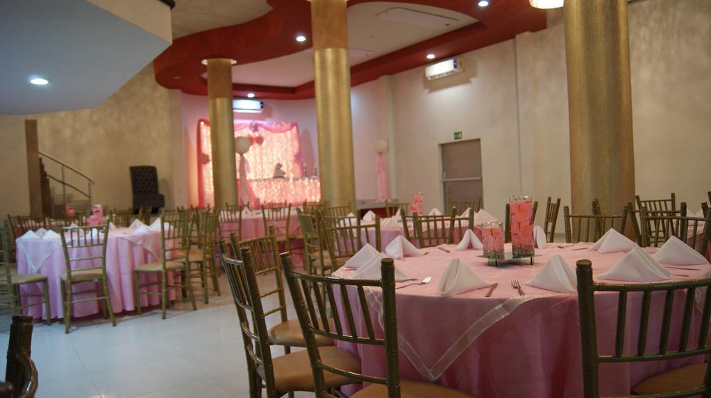 Hotel Villa Cahita Los Mochis Extérieur photo