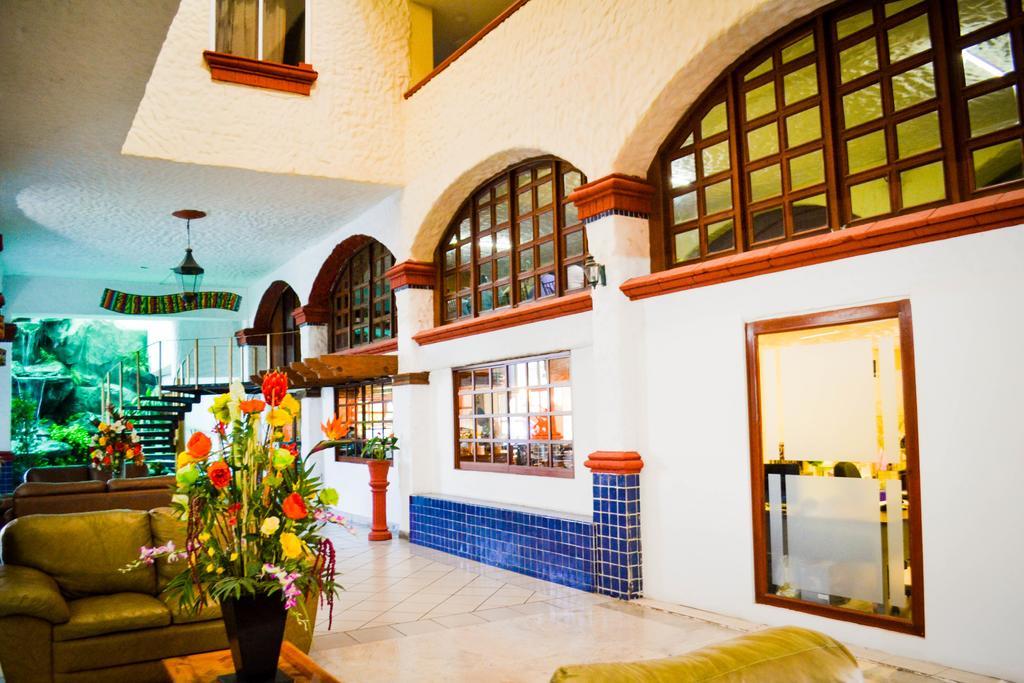 Hotel Villa Cahita Los Mochis Extérieur photo