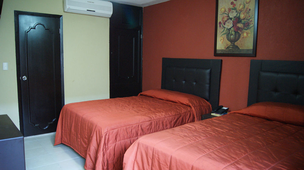 Hotel Villa Cahita Los Mochis Extérieur photo